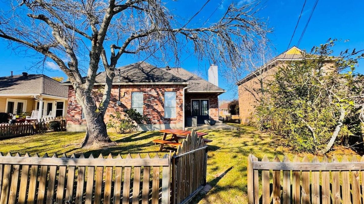 Shenandoah House | Relaxing Lakeview Retreat Sleeps 6