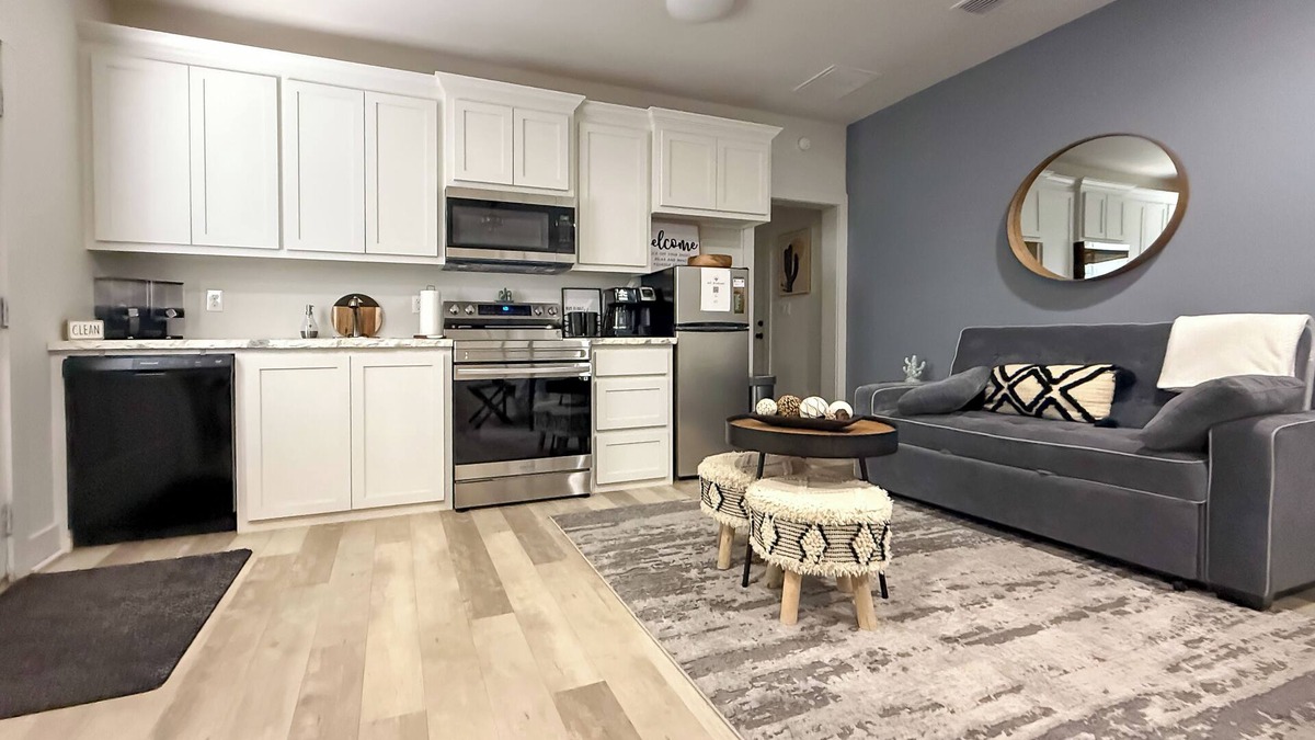 Lubbock Apartment | Relaxing Lubbock Studio ~ 6 Mi to Texas Tech