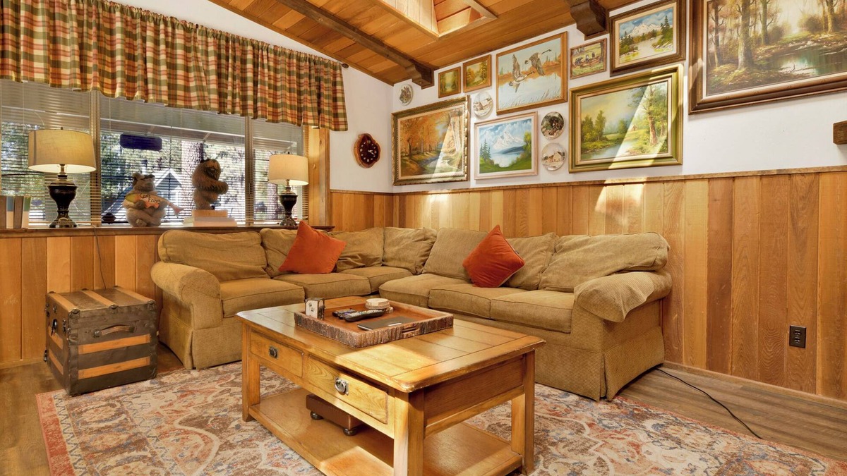Summit Estates Cabin | Relaxing Moonridge Cottage at Bear Mountain Resort