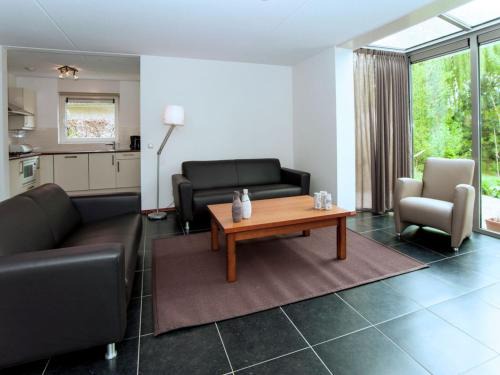 Heel House | Relaxing Nature Escape