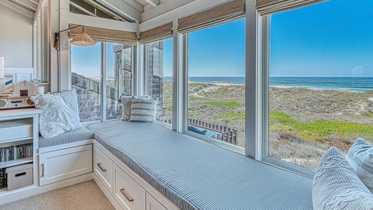 Castroville House | Relaxing Oceanfront Retreat w/Private Hot Tub
