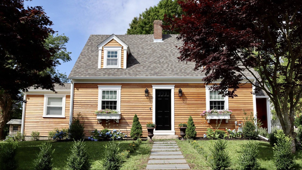 Dartmouth House | Relaxing Padanaram Village Home for 8 Guests