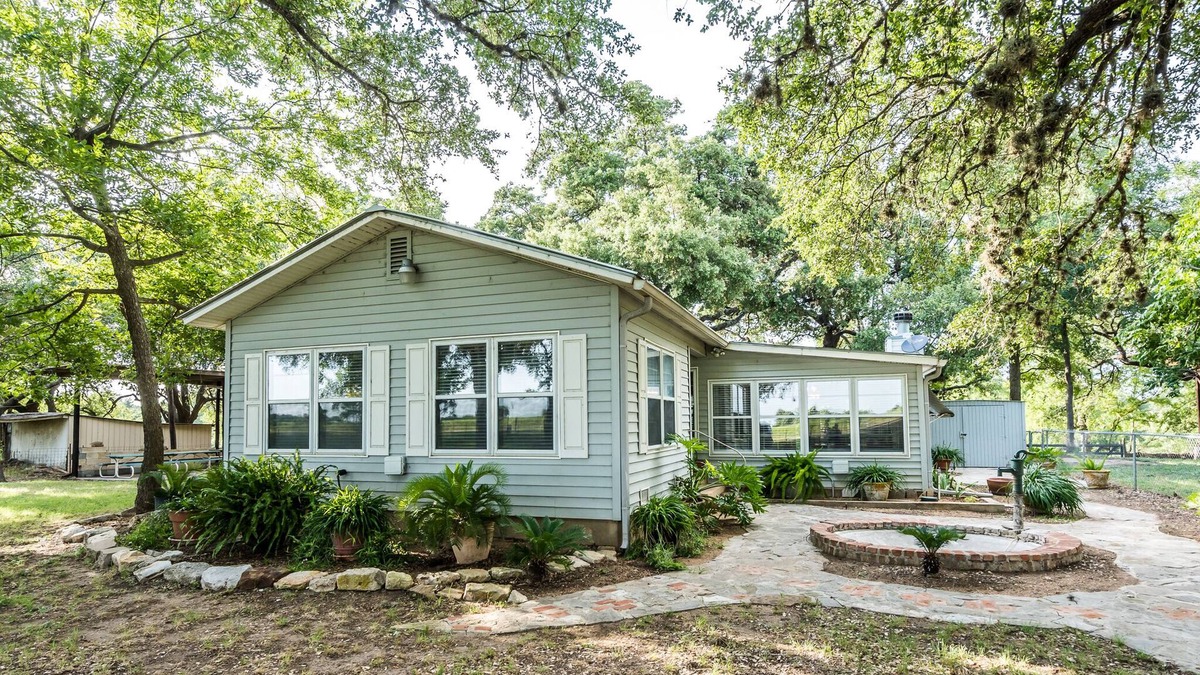 Stonewall Cottage | Relaxing Pedernales River Haus with river frontage and hot tub!