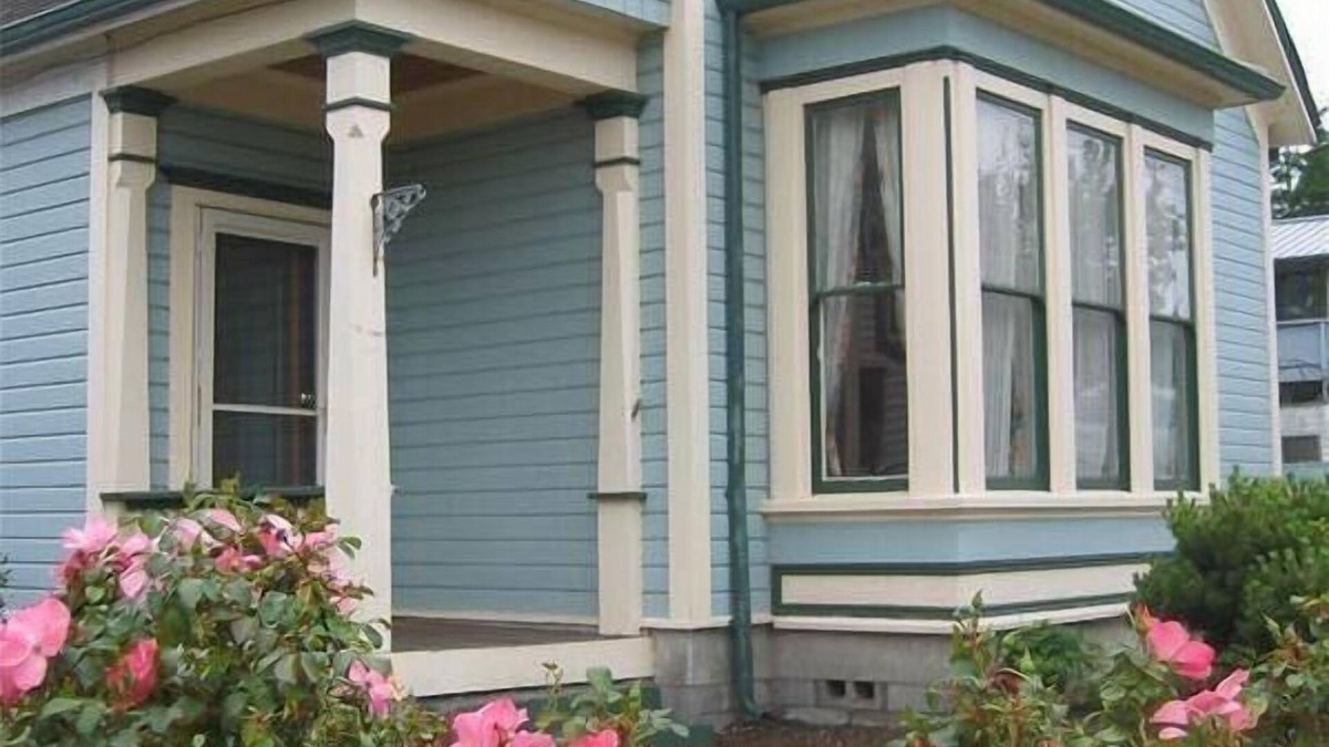 Port Townsend Historic District House | Relaxing place to gather with friends and family in Uptown Port Townsend, ~WA~