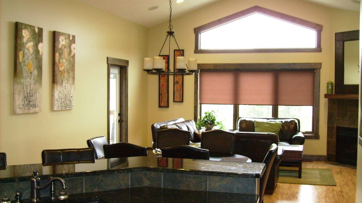 East Kootenay House | Relaxing Radium Home ~ Relax In our New Hot Tub!