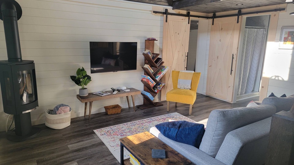 Perth East Cabin | Relaxing retreat in the country