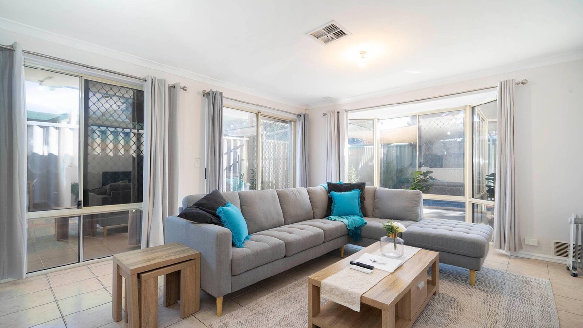 Redcliffe House | Relaxing retreat suitable for families with pool+great loaction