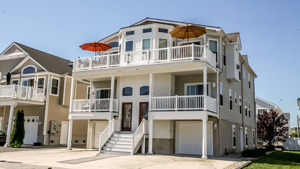 Sea Isle City House | Relaxing Sea Isle City Shore House: Bay Views, Sunsets, Sand, and Surf