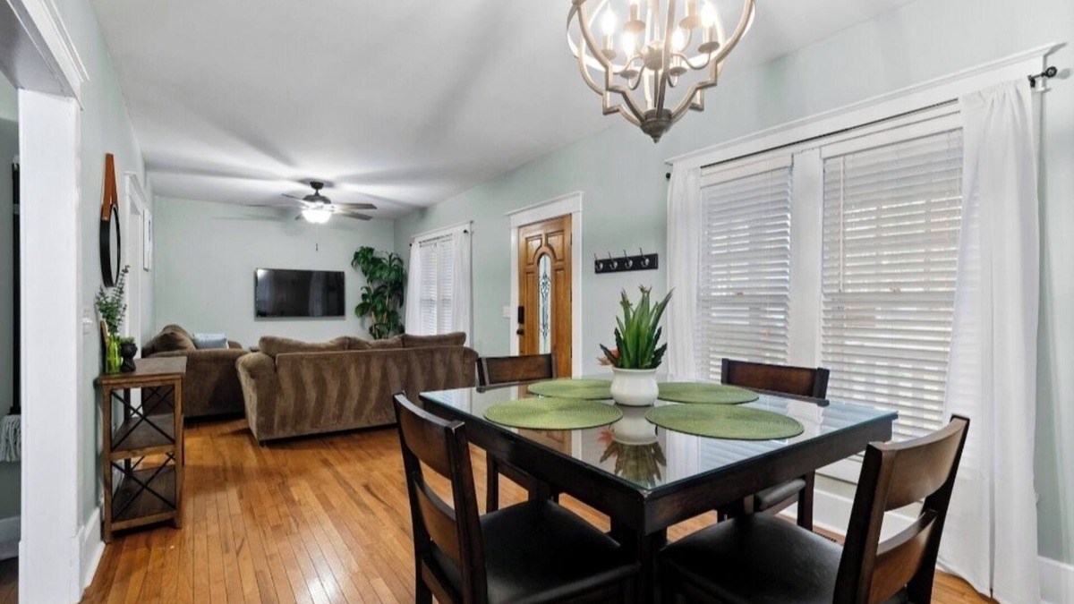 Highland Park House | *Relaxing Southern Comfort Retreat*- 5mins from Downtown