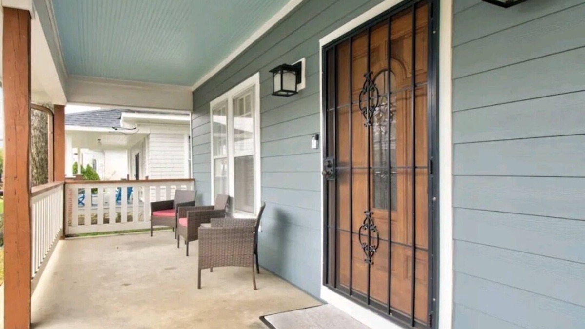 Highland Park House | *Relaxing Southern Comfort Retreat*- 5mins from Downtown