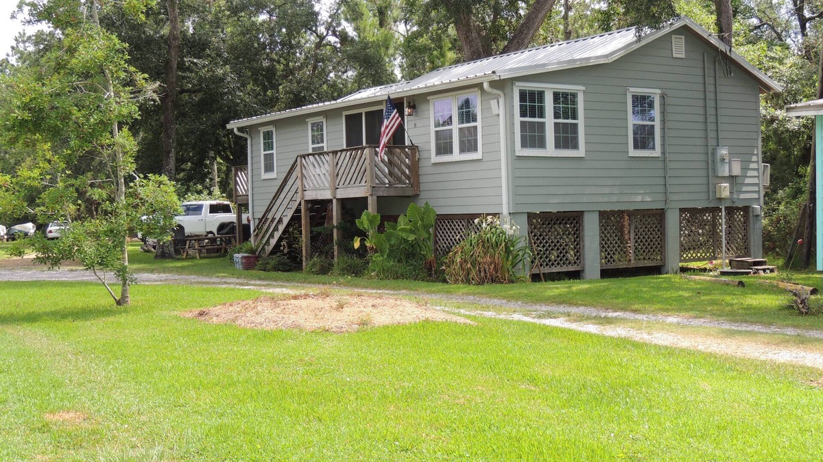 Bon Secour Cottage | Relaxing Spacious Cottage near Gulf Shores. Pet friendly! Fishing! Boating!