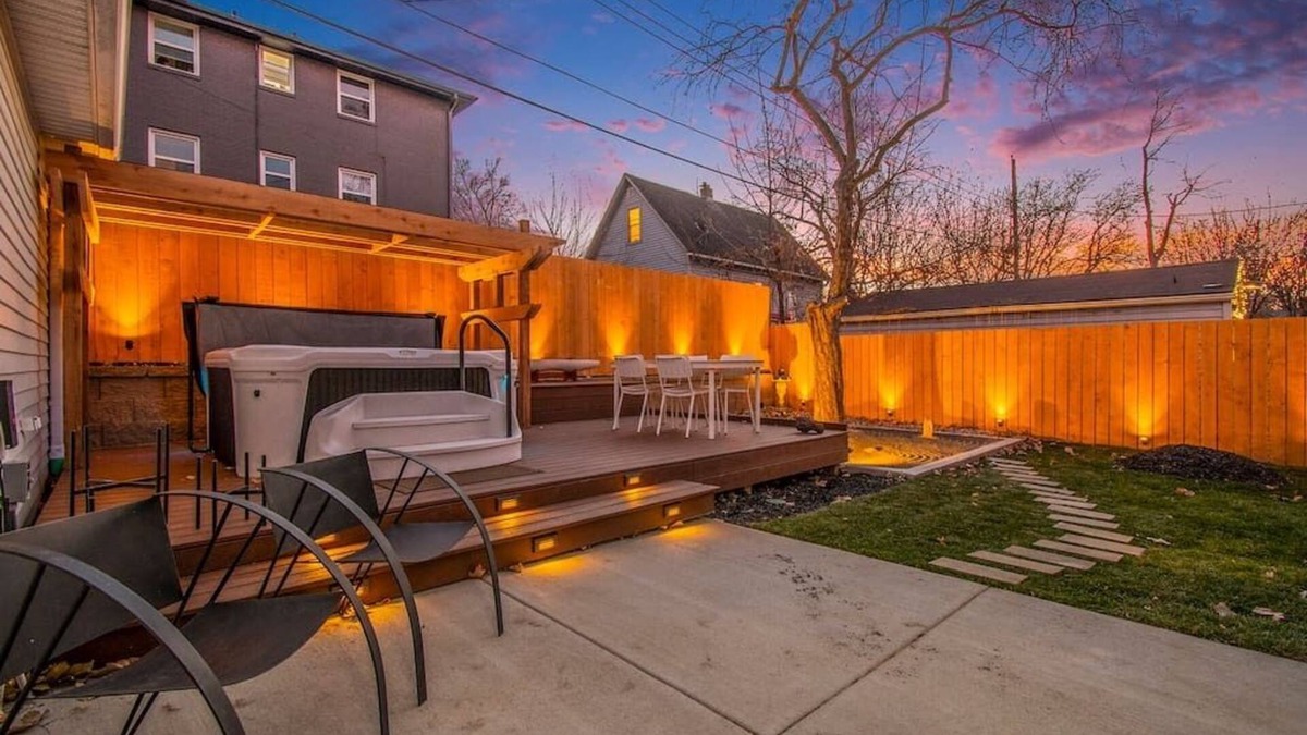 Benson House | Relaxing Spot with Zen Garden & Year-Round Hot Tub!