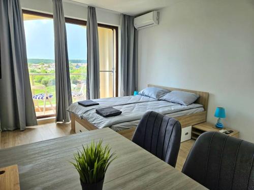 Shkorpilovtsi Apartment | Relaxing studio in Shartrez