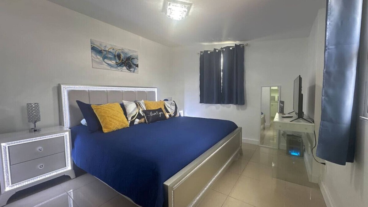 Pembroke Pines Apartment | Relaxing Studio Getaway w/BBQ, Patio & Parking