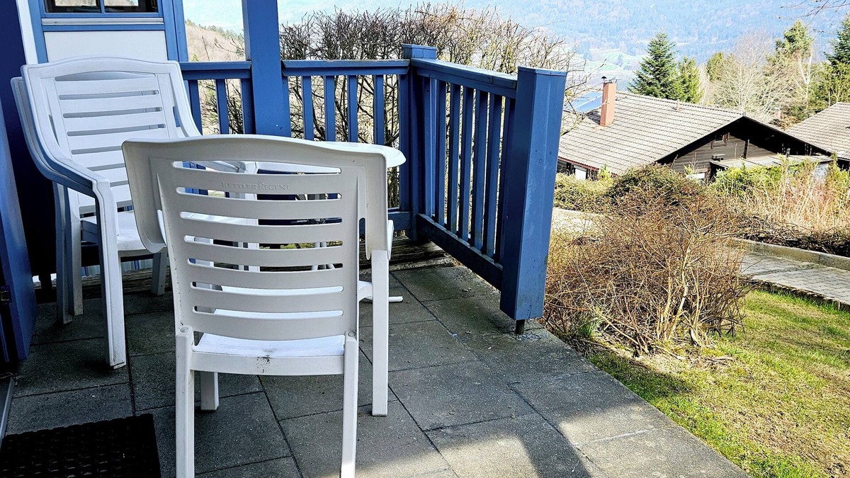 Schofweg Apartment | Relaxing time out in the Sonnenwald vacation region with a view of Lallinger Winkel