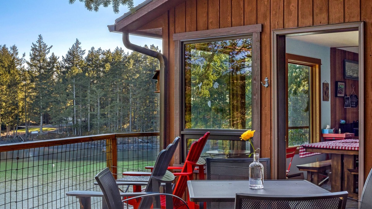Roche Harbor House | Relaxing Waterfront Home Near Roche Harbor! (DHC)