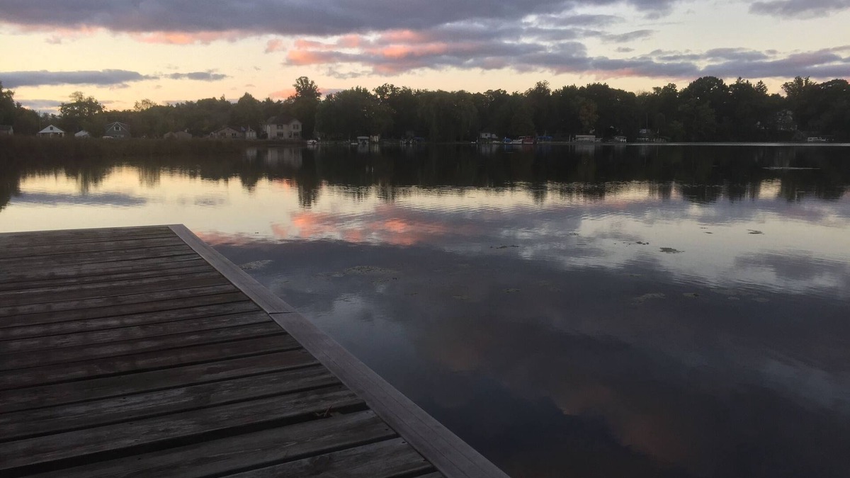 Waterford House | Relaxing Waterfront Home on Elm Island Great Fishing on Lake Tichigan/Fox River