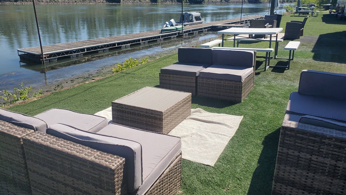 Walnut Grove House | Relaxing Waterfront RV along the Sacramento River