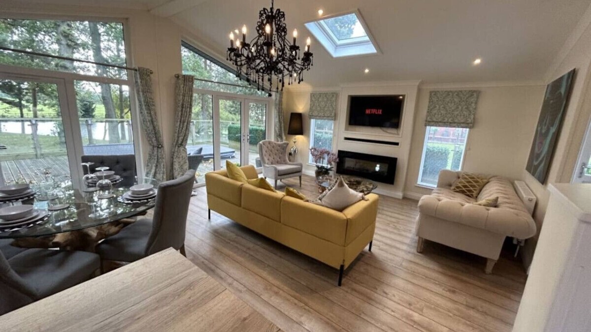 Congleton Cabin | Relaxing Woodland Retreat
