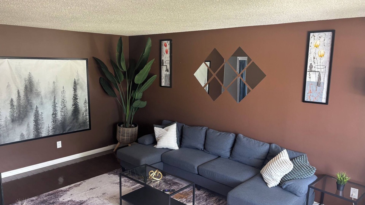 Winnipeg House | RelaxInn Home