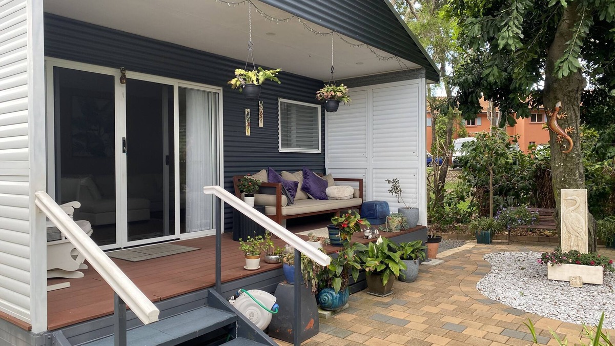 Sanctuary Cove Cottage | RELOCATING TO GOLD COAST? - Available 3 MONTHS - GARDEN COTTAGE - Hope Island.
