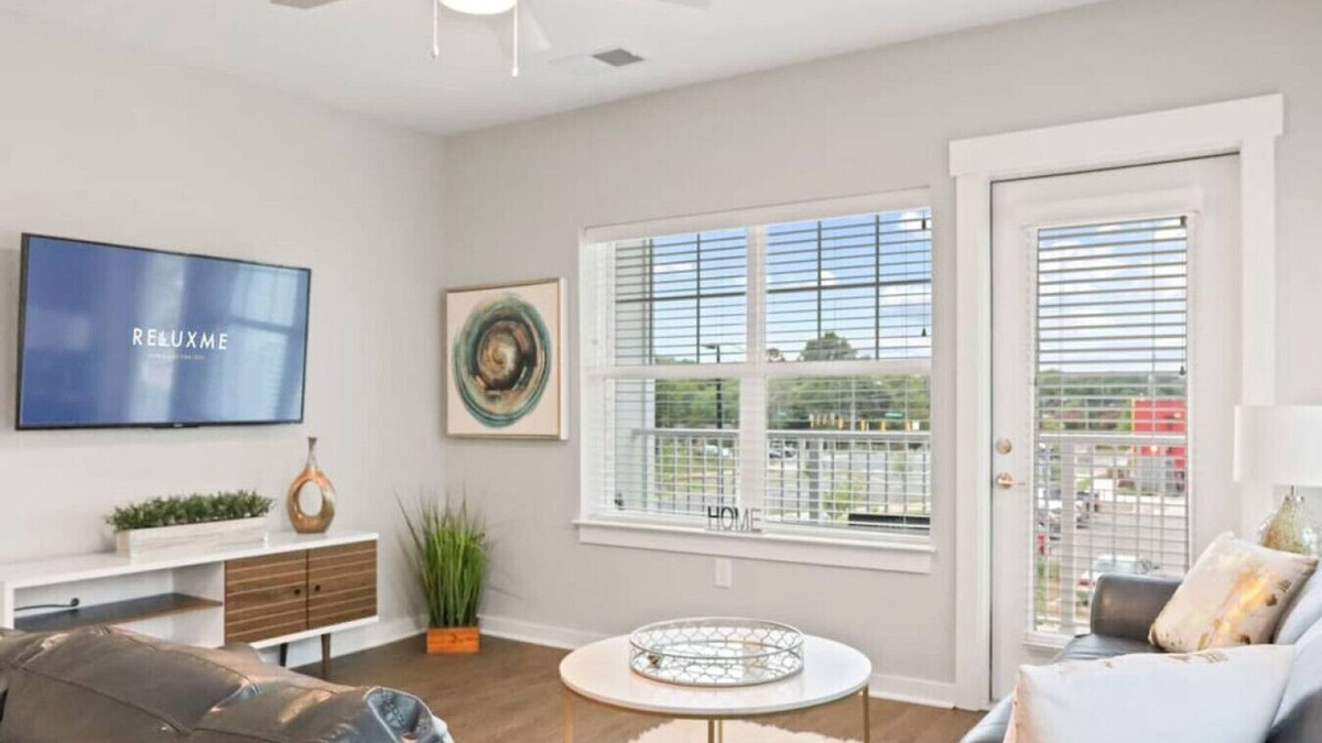 Paw Creek Condo | Reluxme | Elegant 2BR w/Balcony, Gym Near Mall