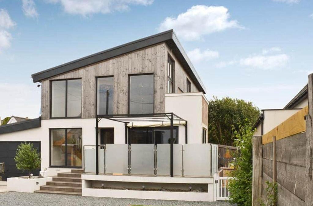 Middleton-on-Sea Apartment | Remarkable Seaside Apartment - Sleeps 4