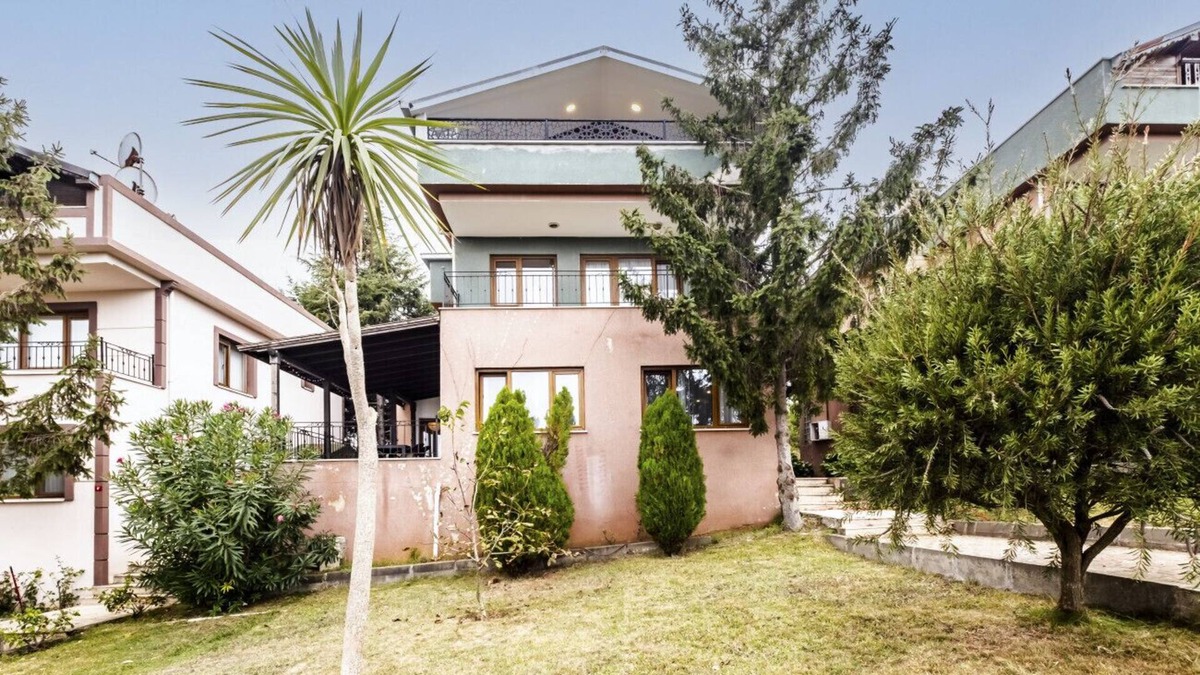 Sahilkoy Villa | Remarkable Villa Close to Beach with Pool in Sile
