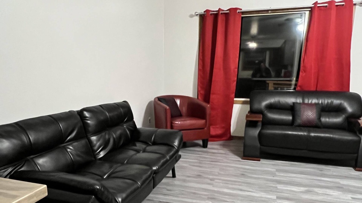 Phillips House | Remodeled 3bdrm on the trail for snowmobiling and ATV..