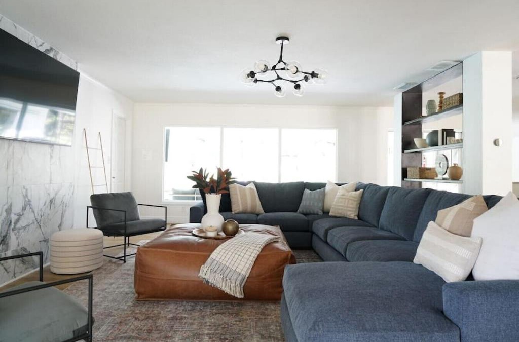 Whitfield House | Remodeled 4BR Pool Home/Golf View/Near Beaches