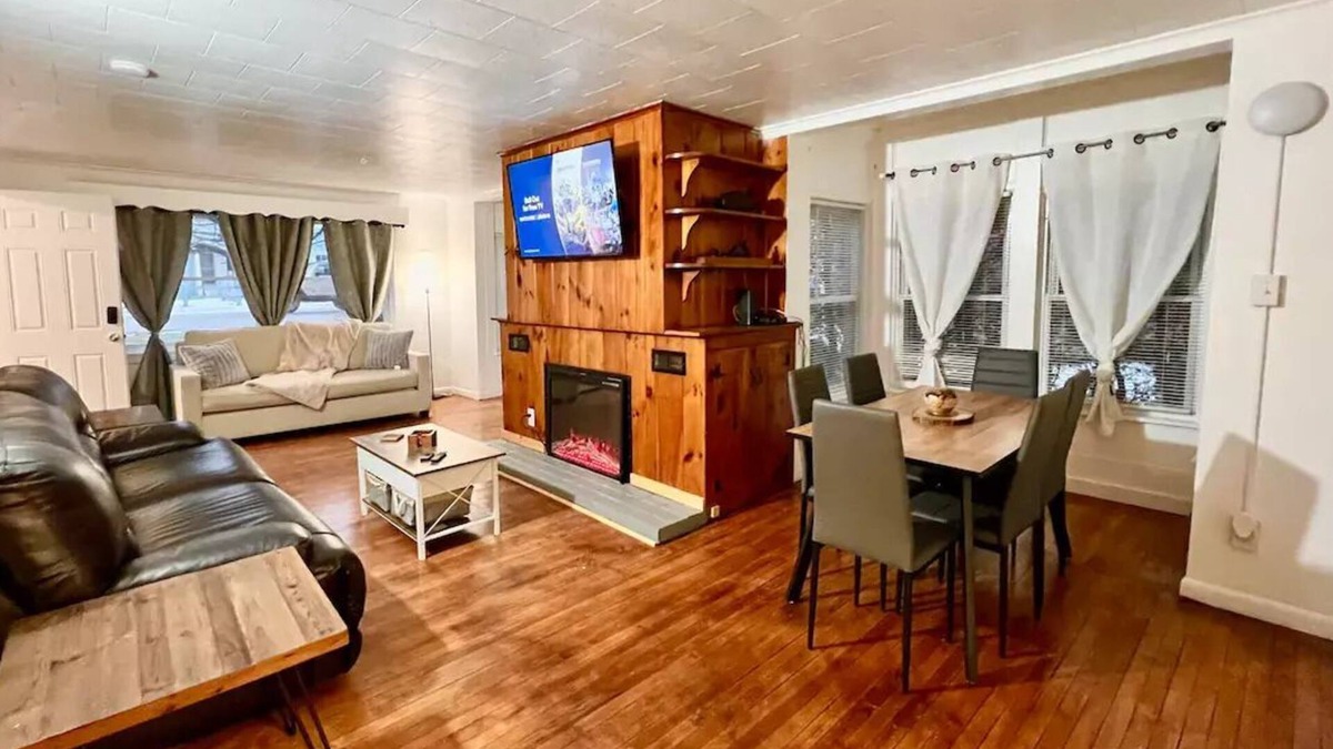 Saranac Lake Cottage | Remodeled ADK 2bd/1 bth Sleeps 7 Downtown on Main