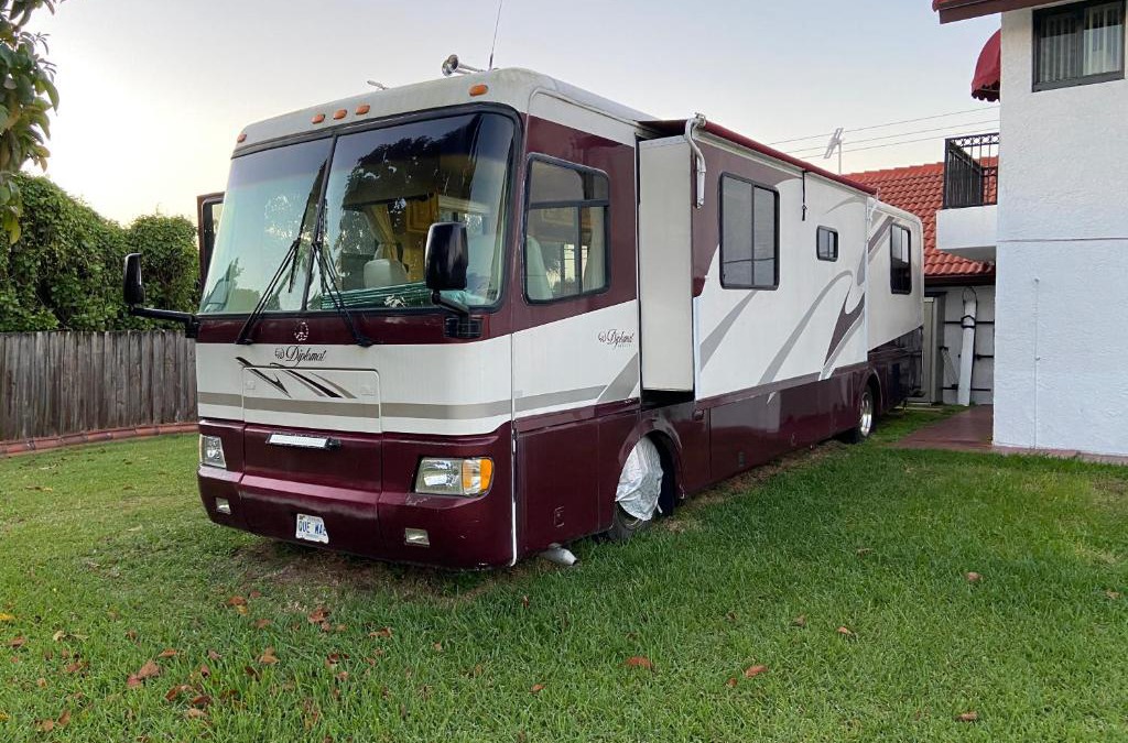 Ludlam Other | Remodeled and Comfortable RV - FREE PARKING