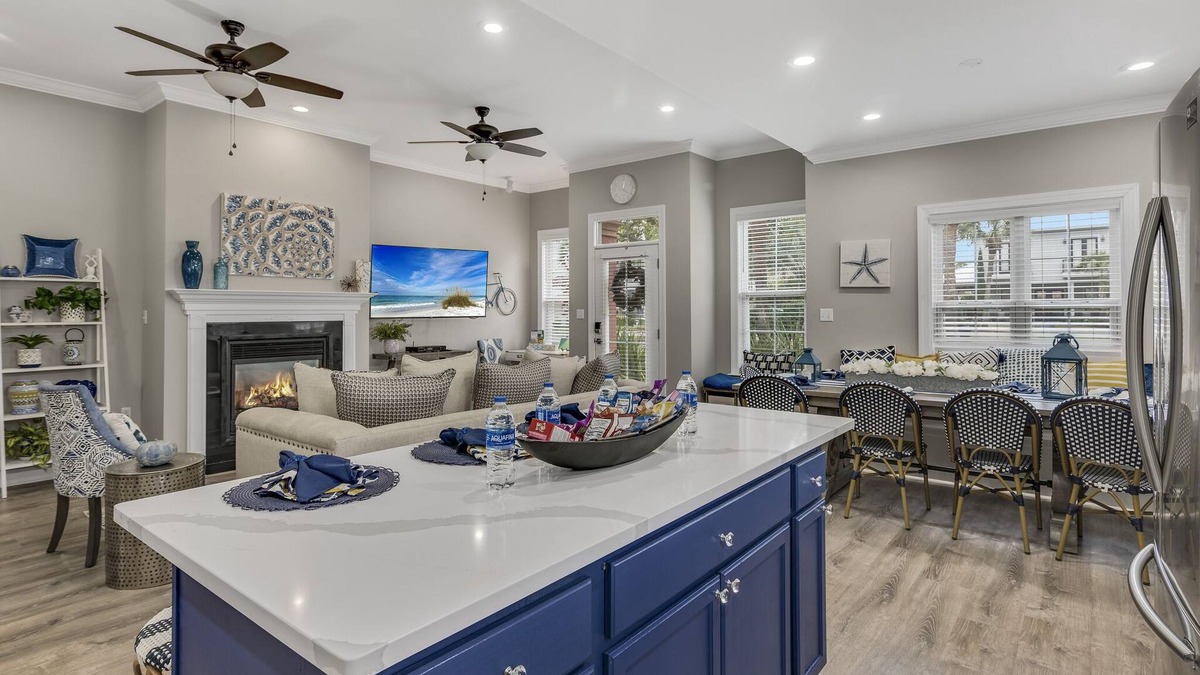 Emerald Waters Village House | Remodeled Beach Home | Private Hot Tub | Two Pools | Bikes | Gated Community
