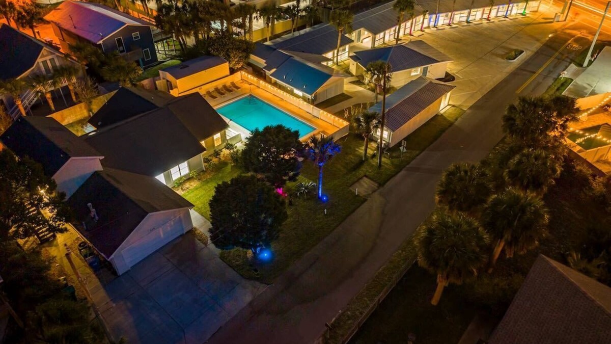 Miramar Beach House | Remodeled Beach Hotel Pool -12
