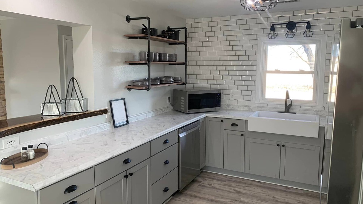 Walker Other | Remodeled country retreat on the Saline River. Pet Friendly!