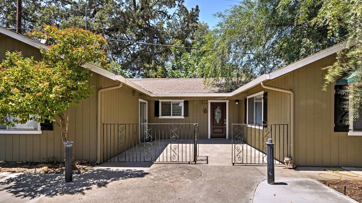 Gilroy House | Remodeled & Cozy Gilroy Guest House Near Downtown!
