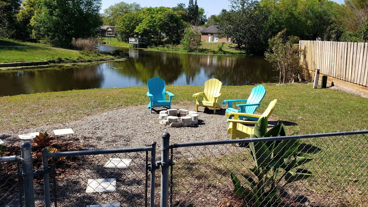 New Port Richey House | REMODELED COZY HOME AND RELAXING BACK WATER VIEW