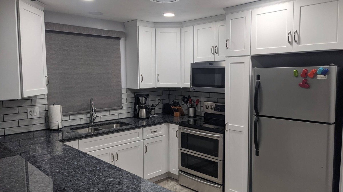 Howard House | Remodeled Handicap Access 3-Bedroom, Off I80 exit 158