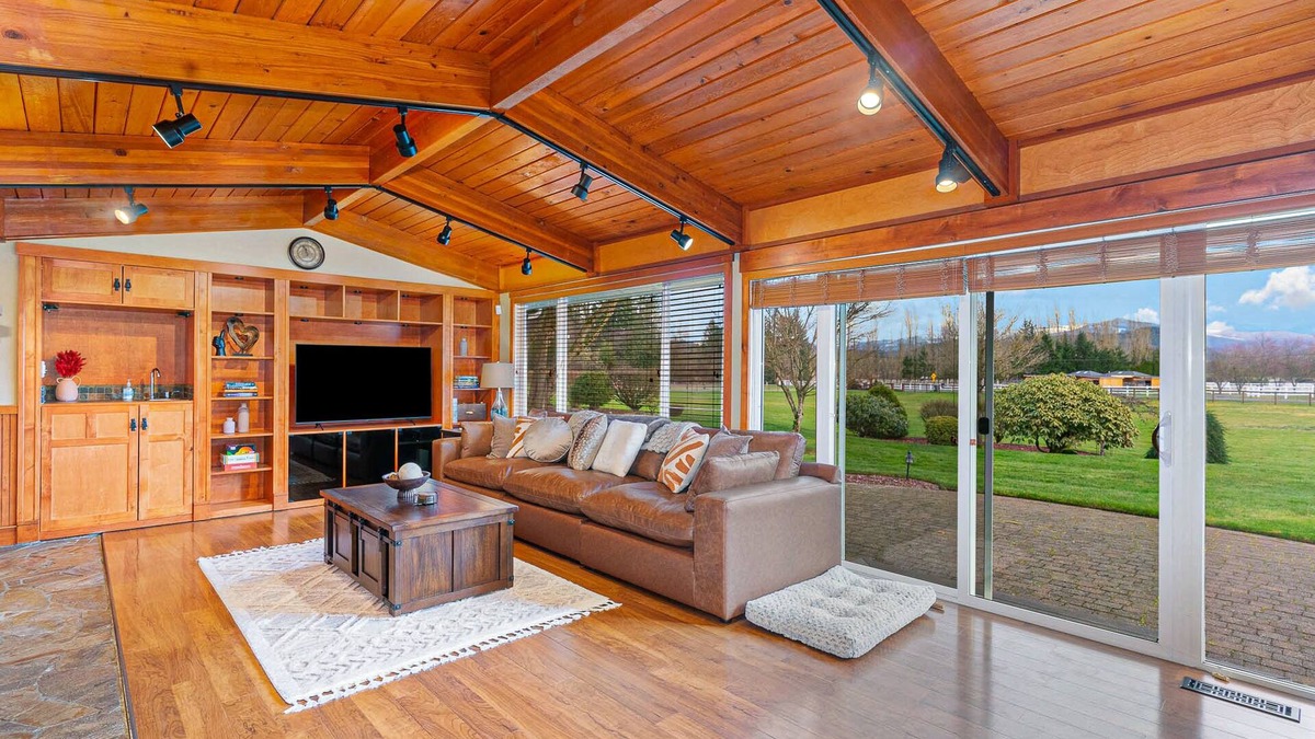 Enumclaw House | Remodeled home with private heated indoor pool, deck, hot tub, fireplace, grill