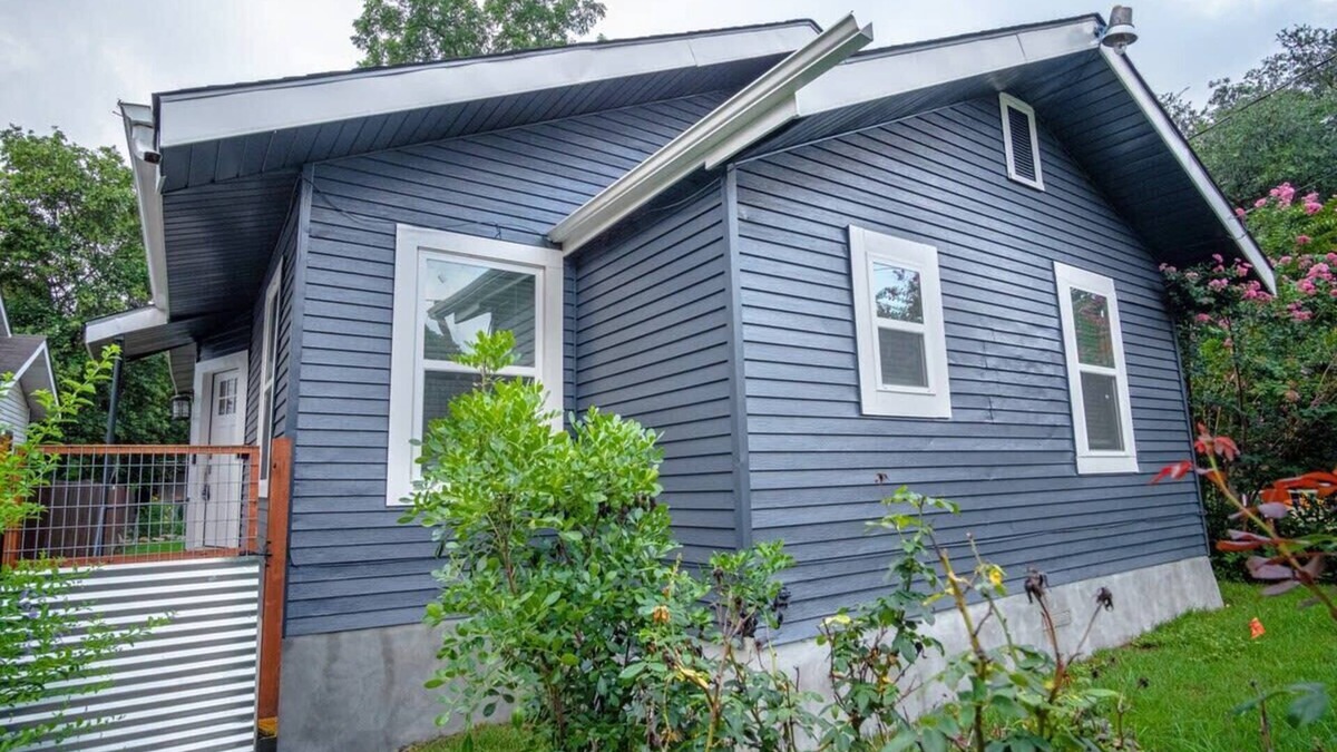 Mahncke Park Apartment | Remodeled Modern 1BR/1BA Apt2 Near Dtwn 5min Pearl