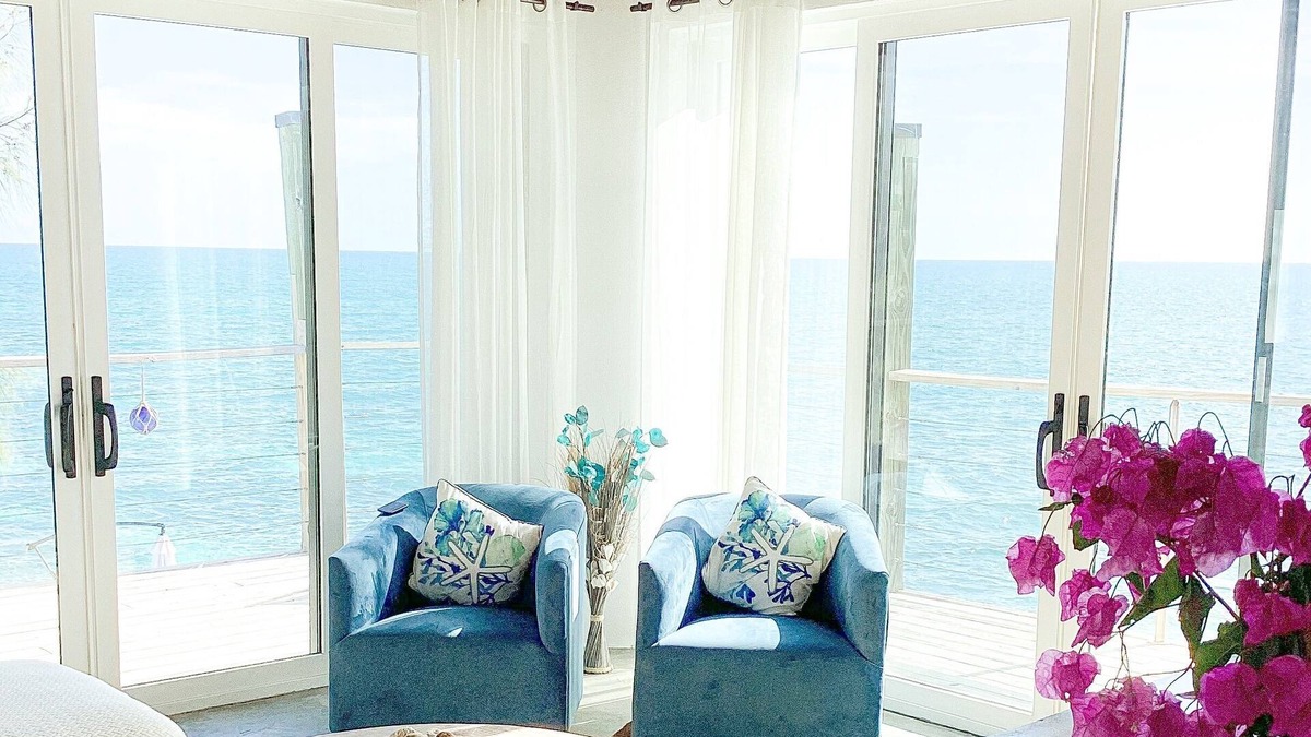 Rainbow Bay House | Remodeled Oceanfront Cottage Directly on the Warm Calm Caribbean