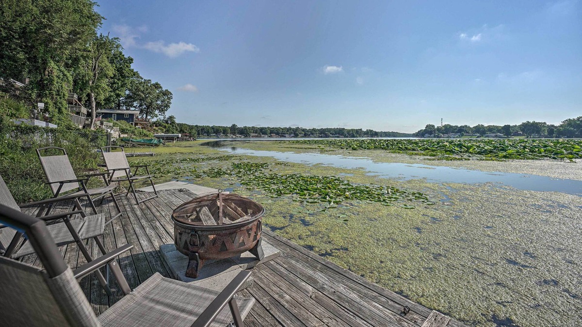 Osceola House | Remodeled Osceola Home w/ Fire Pit & Dock!