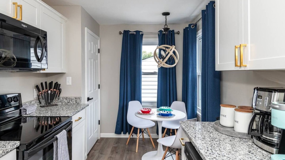Dayton House | Remodeled-Pet friendly-5 min to WPAFB and Downtown