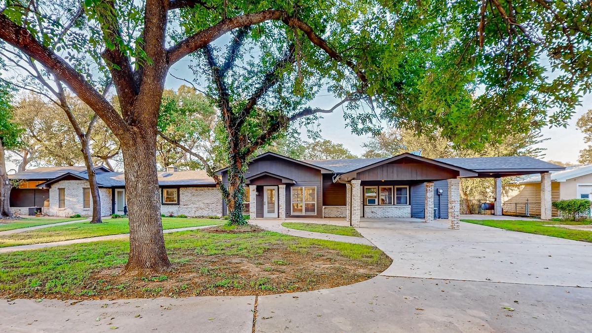 China Spring House | Remodeled riverfront country home with firepit, grill, river views, patio, W/D