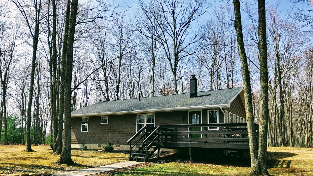 Lock Haven Cabin | Remote family cabin in the mountains near the Pine Creek Valley Rail Trail