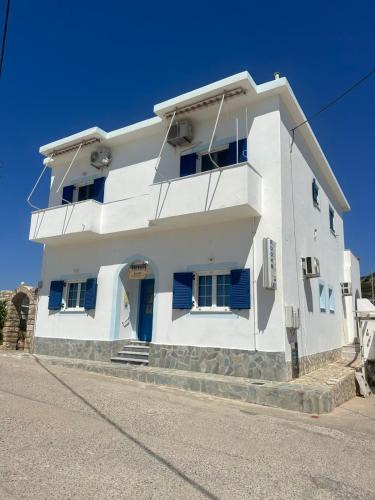 Lipsoi Apartment | Rena's Garden Rooms