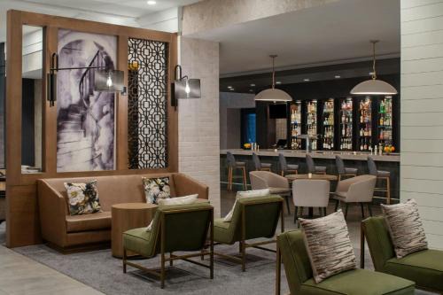 Northbrook Hotel | Renaissance Chicago North Shore Hotel