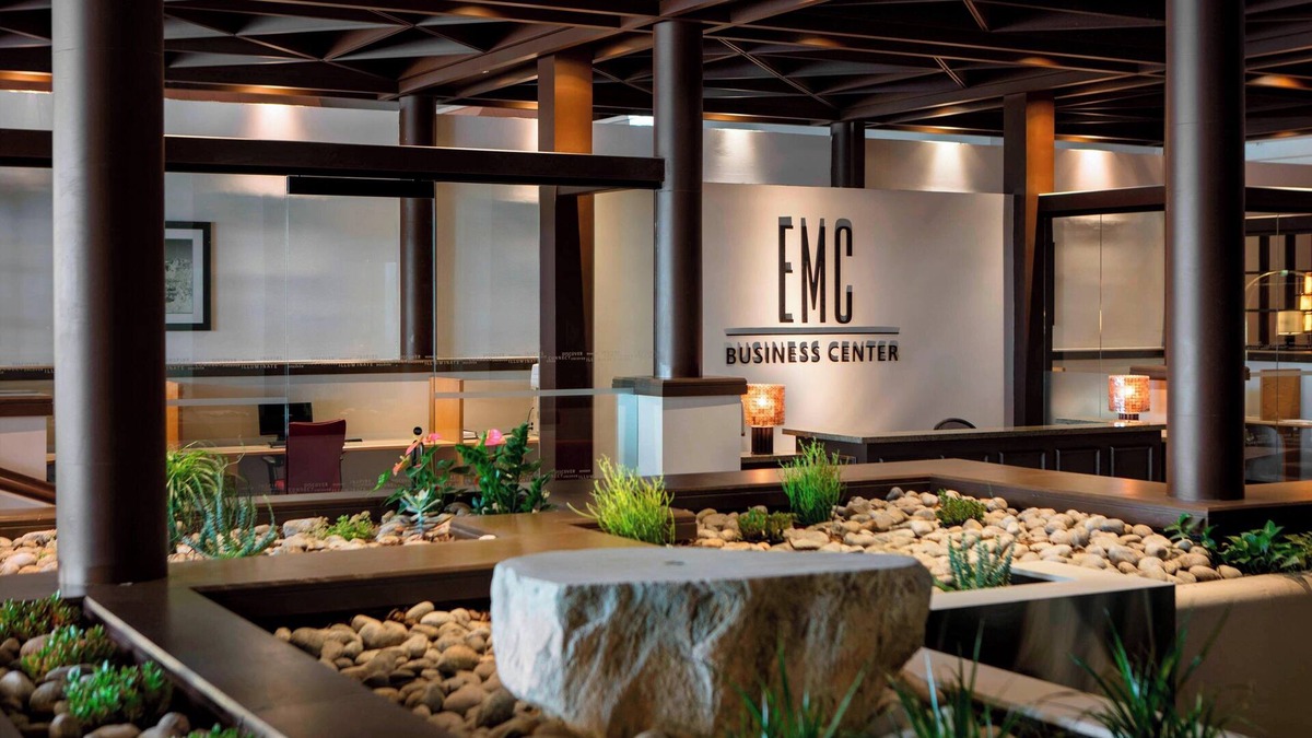 Northeast Park Hill Hotel | Renaissance Denver Hotel & Conference Center