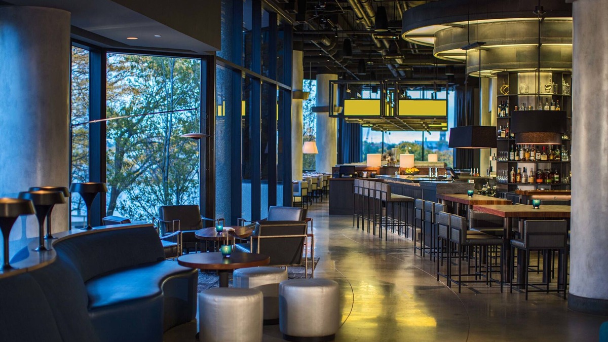 Downtown Toledo Hotel | Renaissance Toledo Downtown Hotel