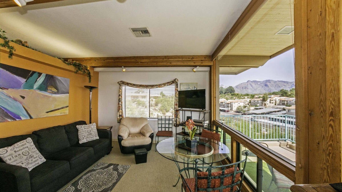 Tucson House | RendezVous Paloma B & B, Panoramic Catalina Mt view